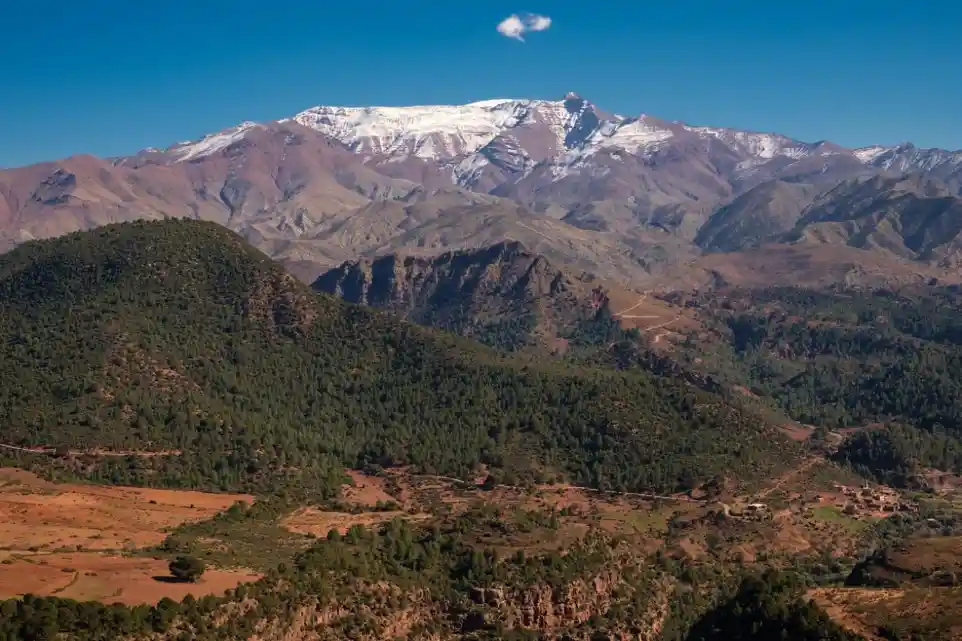 Best time to visit Morocco with the Sahara Desert, Marrakech, Fes, and Chefchaouen